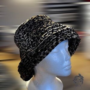 Faux Fur Leopard Bucket Hat OS